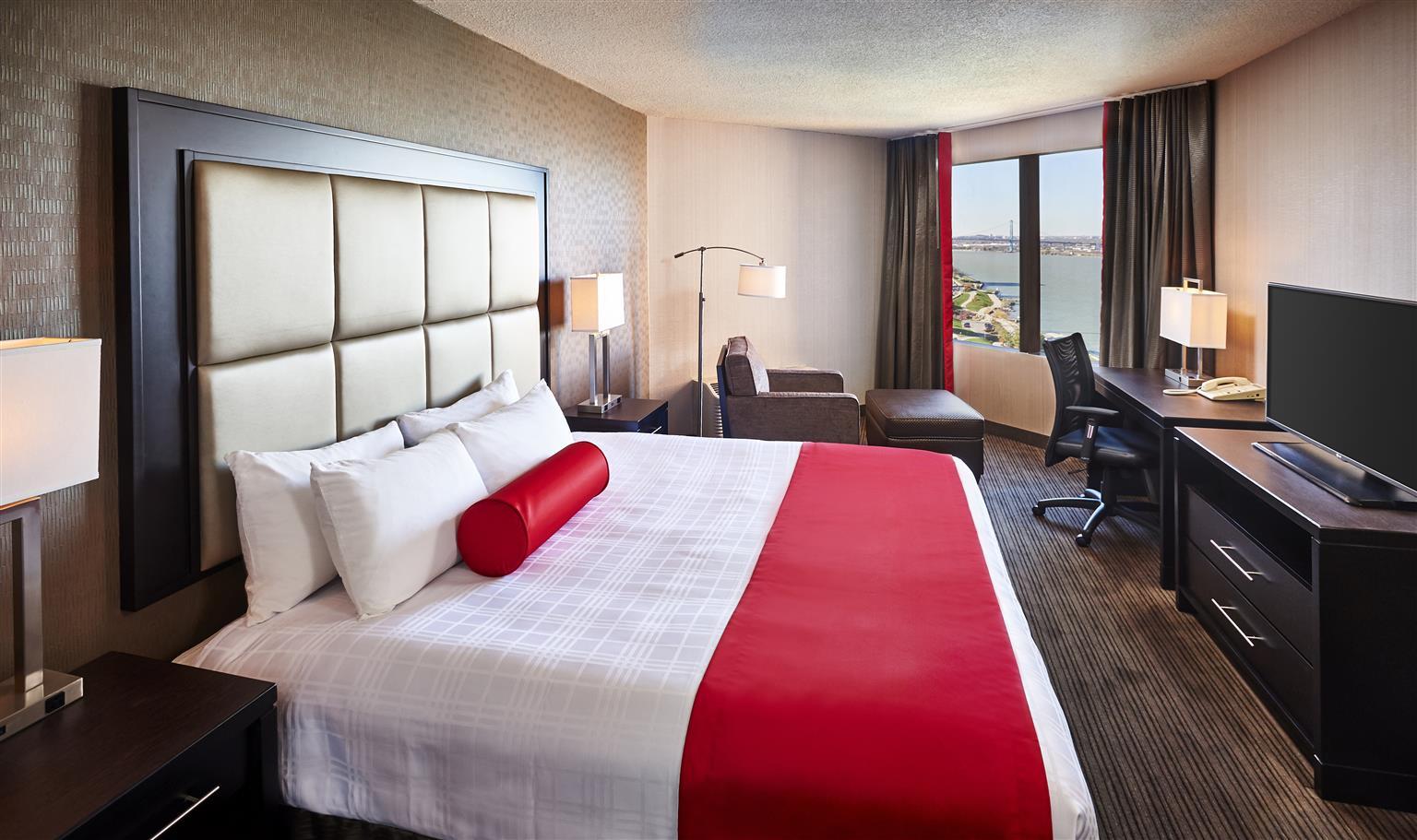 Best Western Plus Waterfront Hotel Windsor Exterior foto